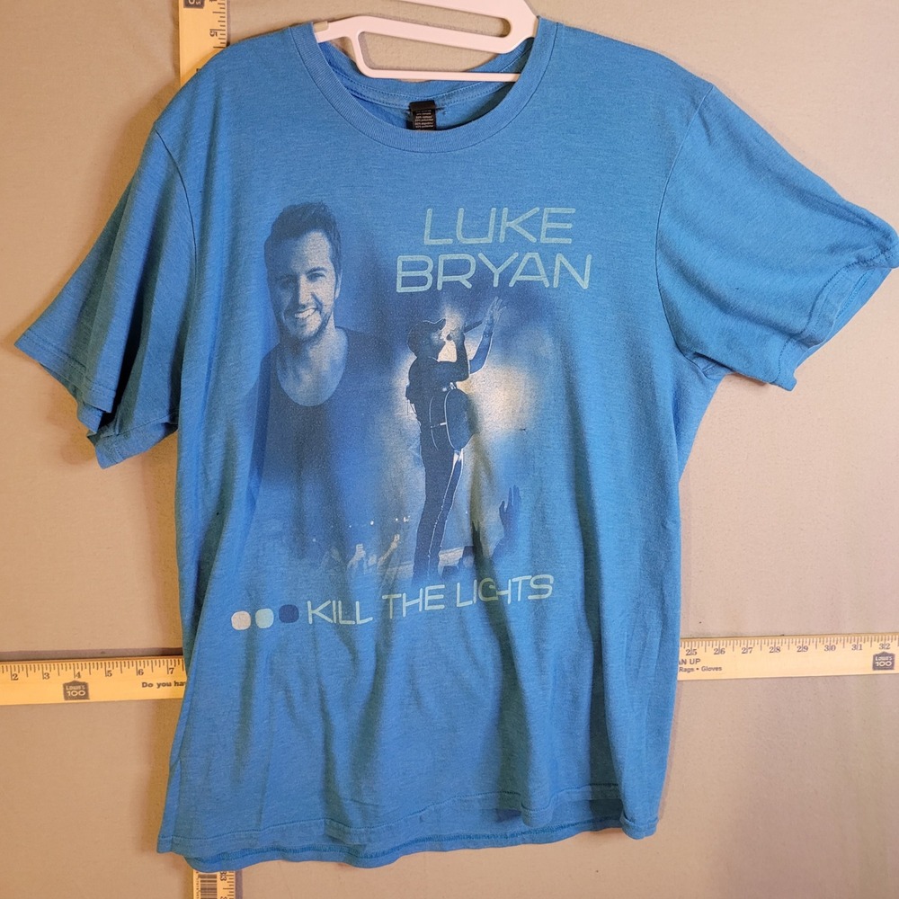 Luke Bryan Kill the Lights Concert Tour T-Shirt Blue Mens Medium Graphic Tee